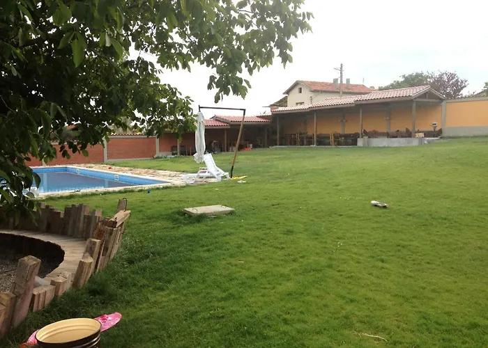 Aya Гостевой дом